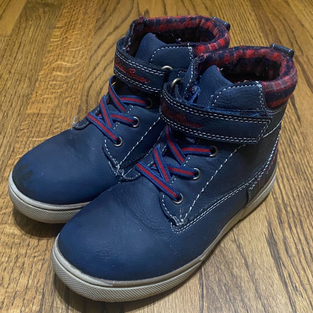 Eddie Bauer Shoes